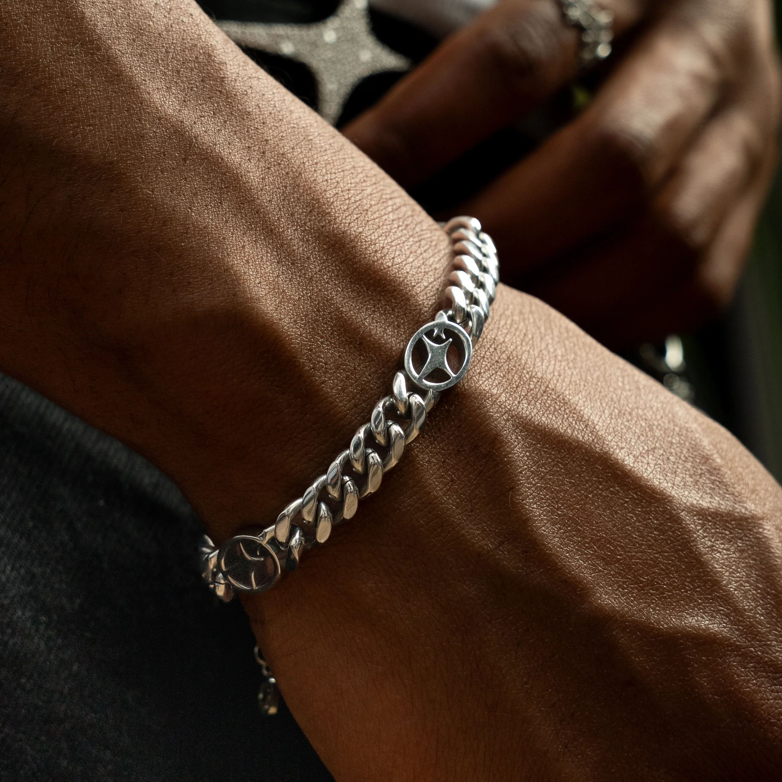 Bracelet Cuban link 8 mm Signature Argenté - Image 3