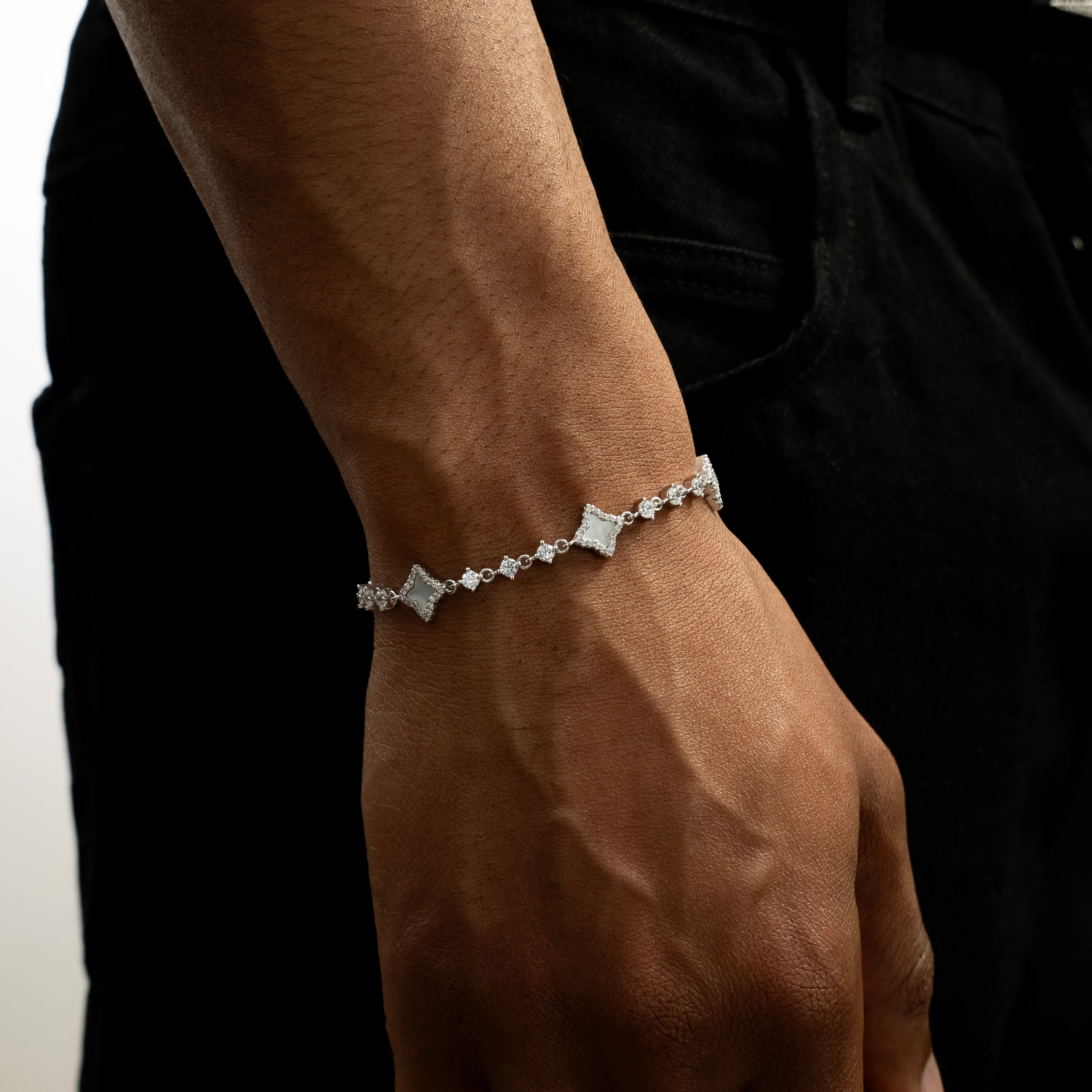 Bracelet Flower Tennis Argenté - Motif Blanc - Image 3