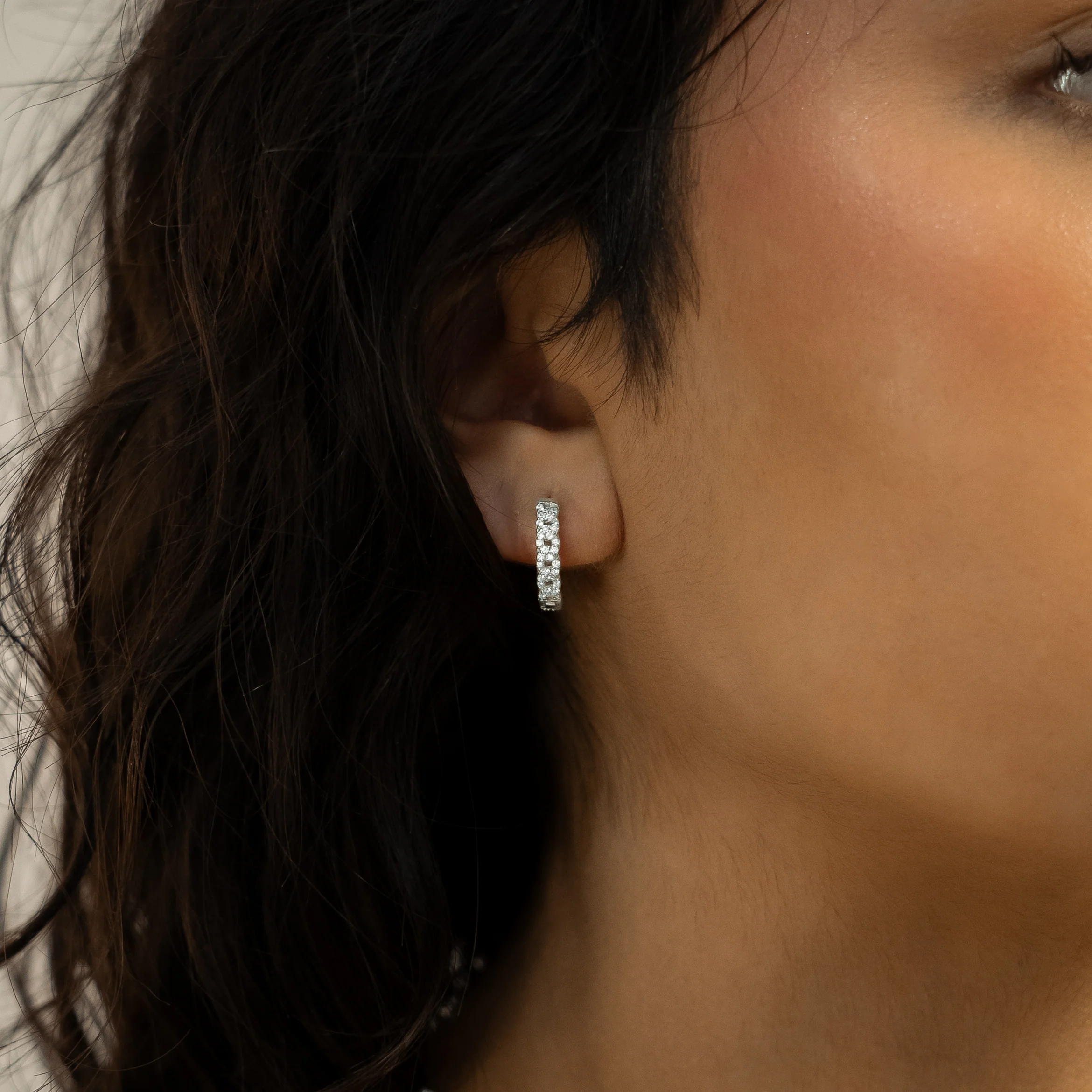 Iced cuban link earrings argentées - Image 2