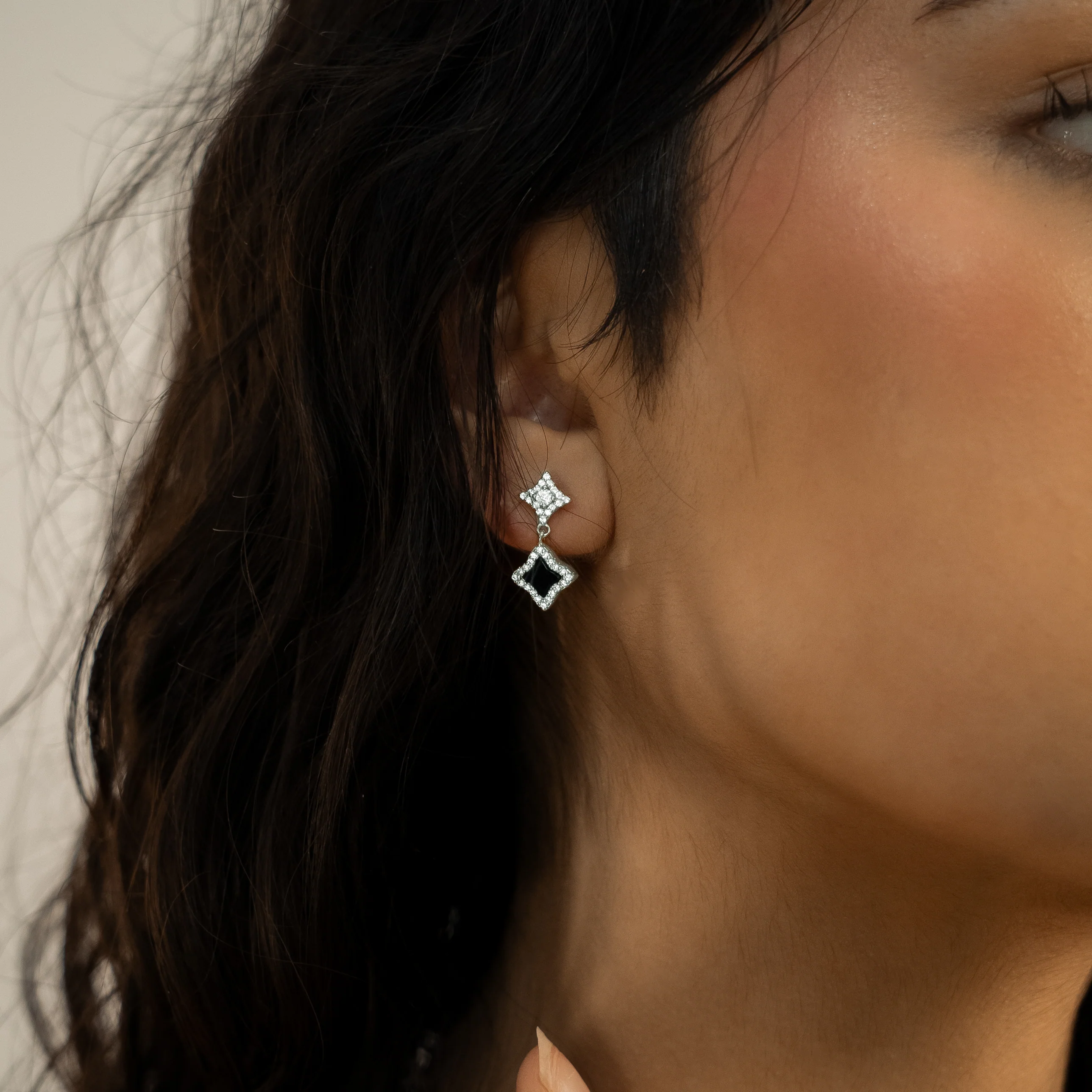Stars & Flowers earrings argentées - Motif noir - Image 2