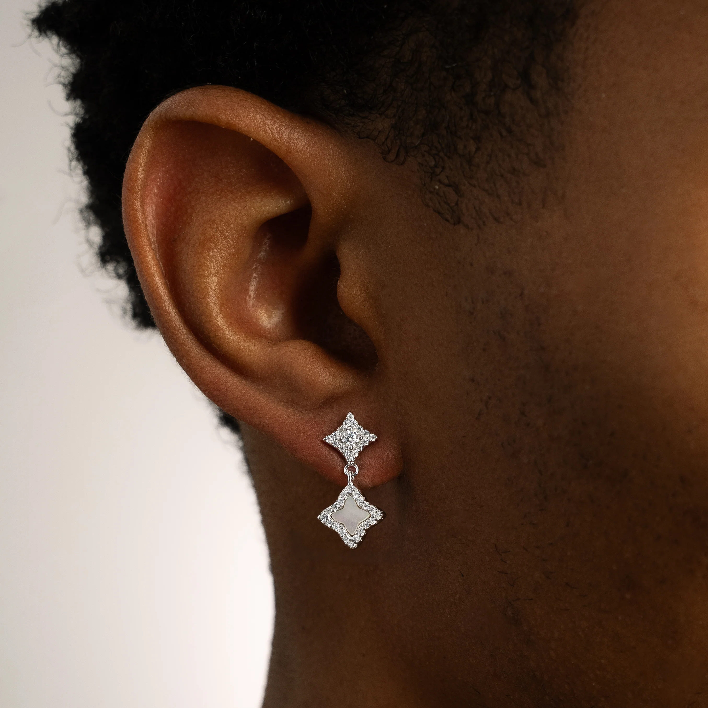 Stars & Flowers earrings argentées - Motif blanc - Image 2